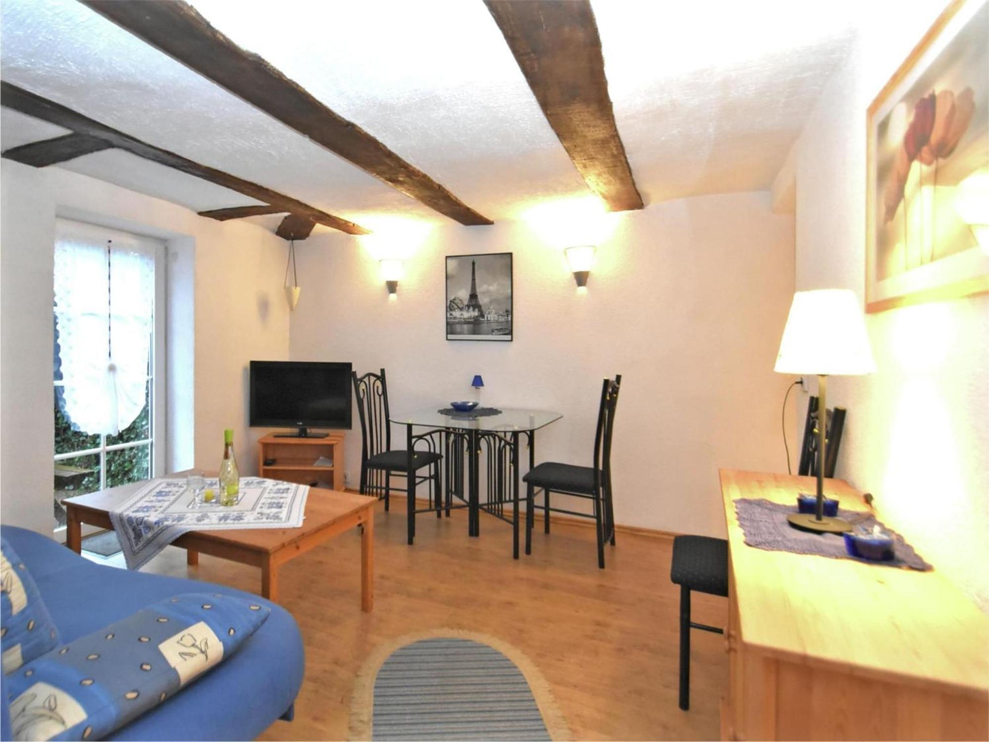 Small Apartment In Hesse With Terrace And Garden Frielendorf Экстерьер фото